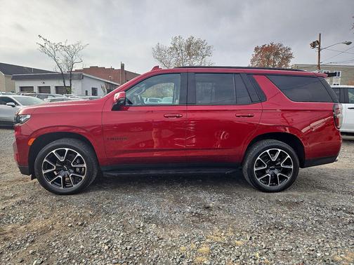2023 Chevrolet Tahoe 4WD RST