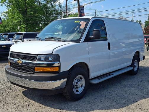 Summit White 2025 Chevrolet Express 2500 Work Van