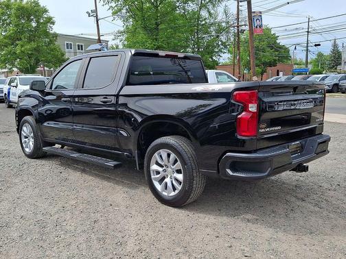 Black 2022 Chevrolet Silverado 1500 Limited Custom