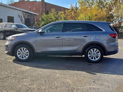 2020 Kia Sorento LX