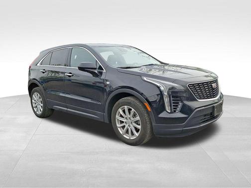 Stellar Black Metallic 2023 Cadillac XT4 Luxury