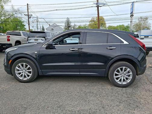 Stellar Black Metallic 2023 Cadillac XT4 Luxury