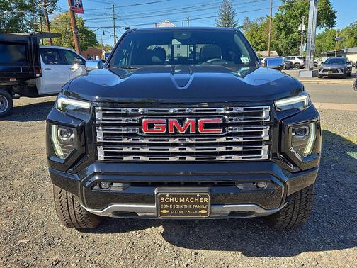 2023 GMC Canyon Denali