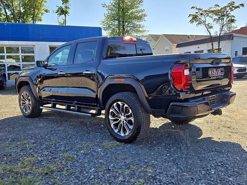 2023 GMC Canyon Denali