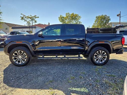 2023 GMC Canyon Denali