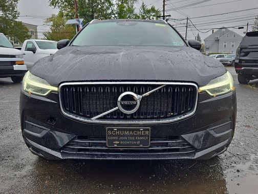 2020 Volvo XC60 T5 Momentum
