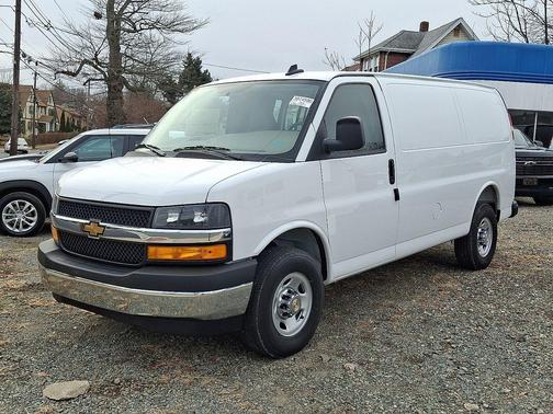 2025 Chevrolet Express 2500 RWD 2500 Regular Wheelbase WT