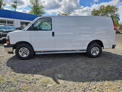 2023 GMC Savana 2500 Work Van