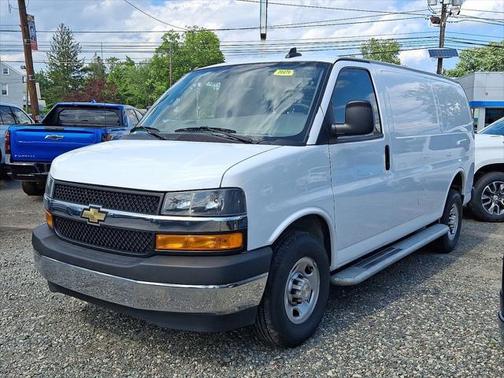 2023 Chevrolet Express 2500 RWD 2500 Regular Wheelbase WT