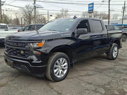 2025 Chevrolet Silverado 1500 Custom