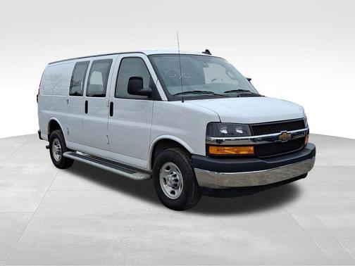 2024 Chevrolet Express 2500 RWD 2500 Regular Wheelbase WT