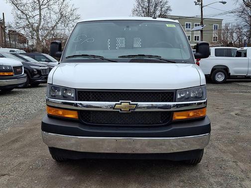 2024 Chevrolet Express 2500 RWD 2500 Regular Wheelbase WT