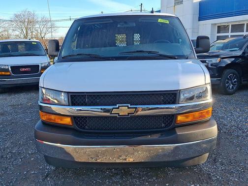 2024 Chevrolet Express 2500 RWD 2500 Regular Wheelbase WT