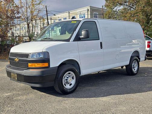 2025 Chevrolet Express 2500 RWD 2500 Regular Wheelbase WT