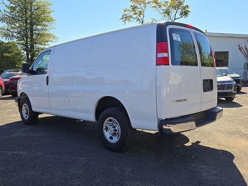 2023 Chevrolet Express 2500 RWD 2500 Regular Wheelbase WT