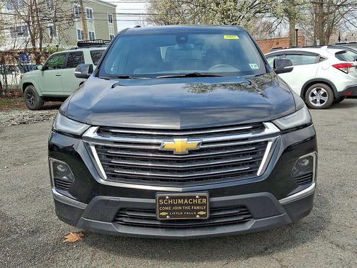 Mosaic Black Metallic 2023 Chevrolet Traverse LT Leather