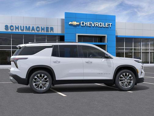 Summit White 2026 Chevrolet Traverse LT