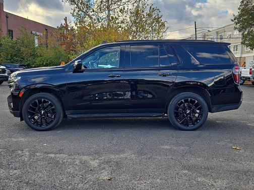 2022 Chevrolet Tahoe 4WD RST