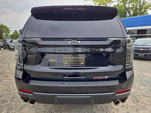2025 Chevrolet Suburban RST