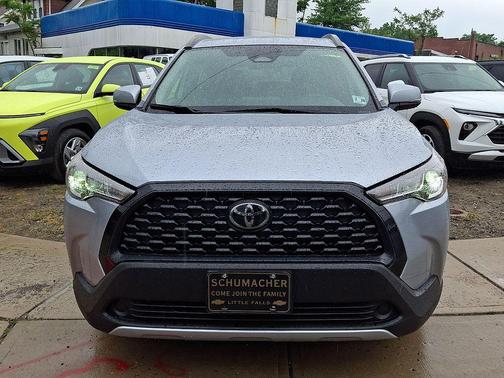 Sonic Silver 2023 Toyota Corolla Cross LE