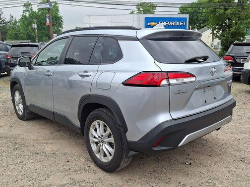Sonic Silver 2023 Toyota Corolla Cross LE