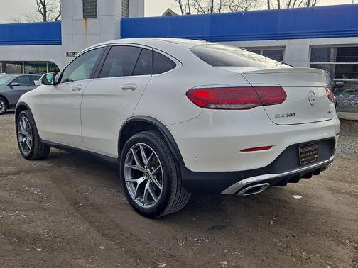 2022 Mercedes-Benz GLC 300 4MATIC Coupe