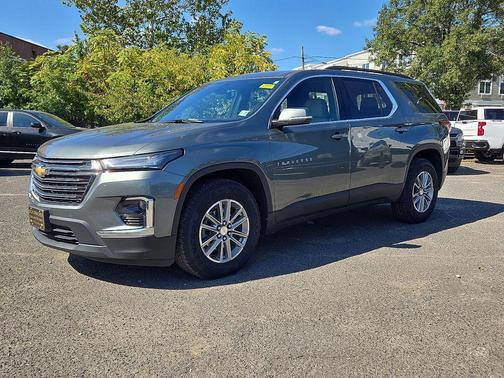 2022 Chevrolet Traverse LT Cloth