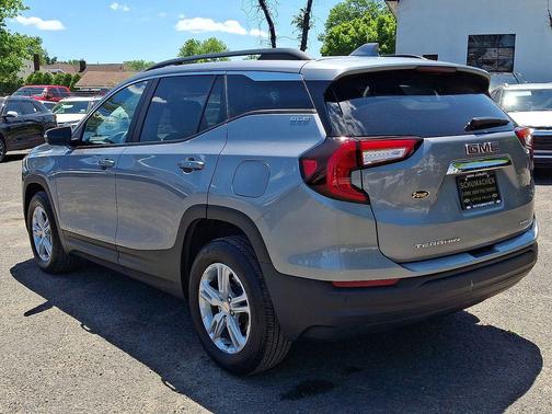 Sterling Metallic 2023 GMC Terrain SLE