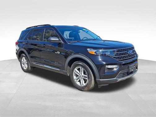 Agate Black Metallic 2021 Ford Explorer XLT