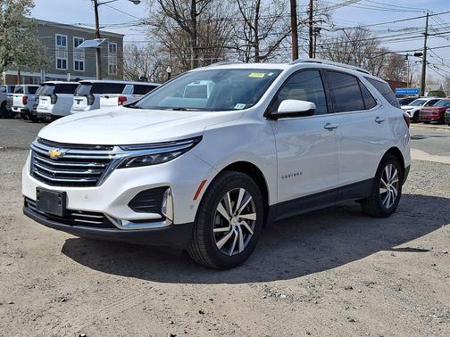 Iridescent Pearl Tricoat 2022 Chevrolet Equinox Premier w/1LZ