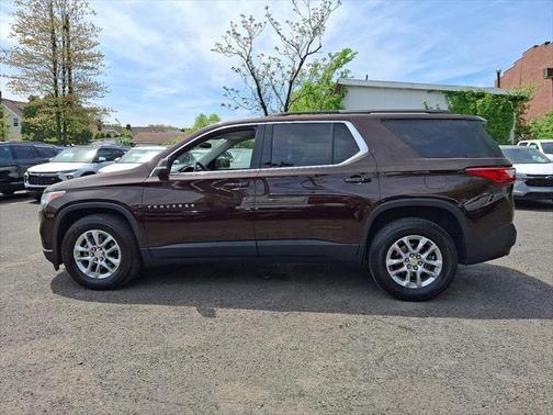 2021 Chevrolet Traverse LT Cloth