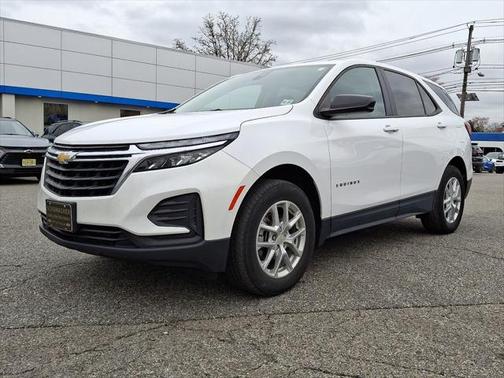 2023 Chevrolet Equinox LS
