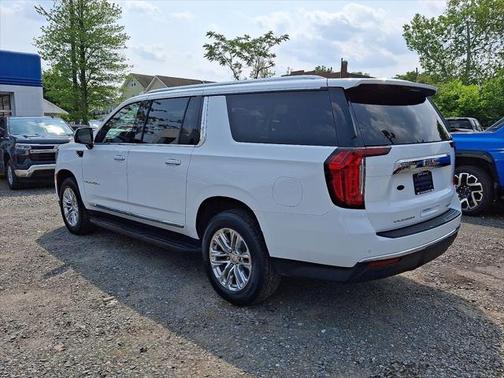 2021 GMC Yukon XL SLT
