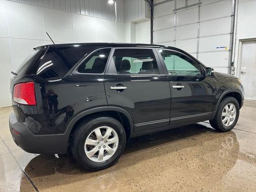 2011 Kia Sorento LX