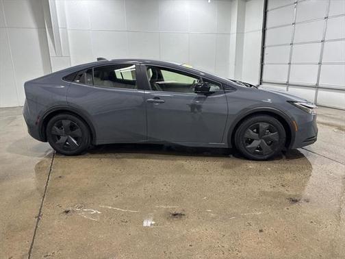 2023 Toyota Prius LE