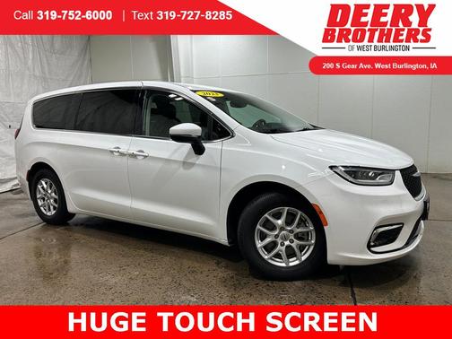 2023 Chrysler Pacifica Touring L
