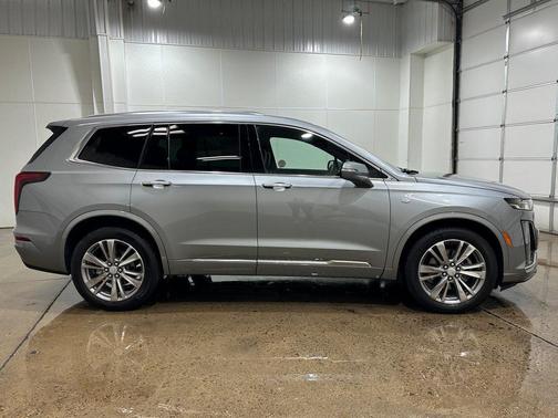 2025 Cadillac XT6 Premium Luxury AWD