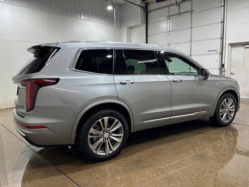 2025 Cadillac XT6 Premium Luxury AWD