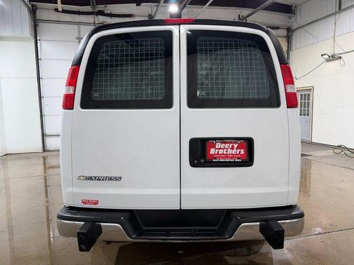 2020 Chevrolet Express 2500 RWD 2500 Regular Wheelbase WT