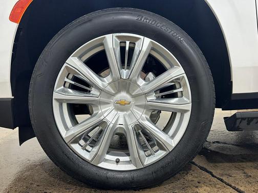 2023 Chevrolet Tahoe 4WD High Country