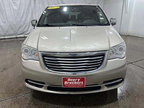 2013 Chrysler Town & Country Limited