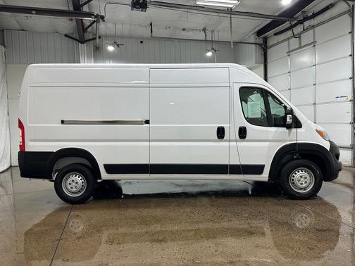2025 RAM ProMaster 2500 Tradesman