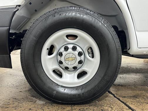 2025 Chevrolet Express 3500 RWD 3500 Regular Wheelbase WT