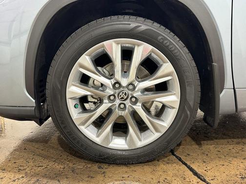 2020 Toyota Highlander Limited