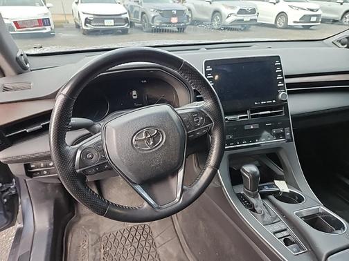 2021 Toyota Avalon Hybrid Limited