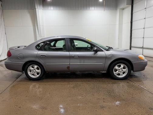 2007 Ford Taurus SE