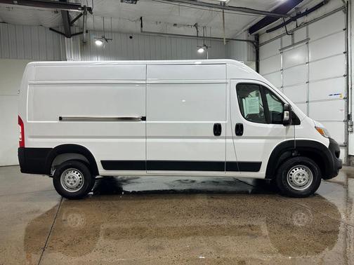 2025 RAM ProMaster 2500 Tradesman