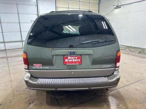 2003 Ford Windstar Base