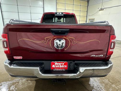 2021 RAM 2500 Tradesman Crew Cab 4x4 8' Box