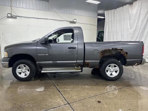 2002 Dodge Ram 1500 TRUCK